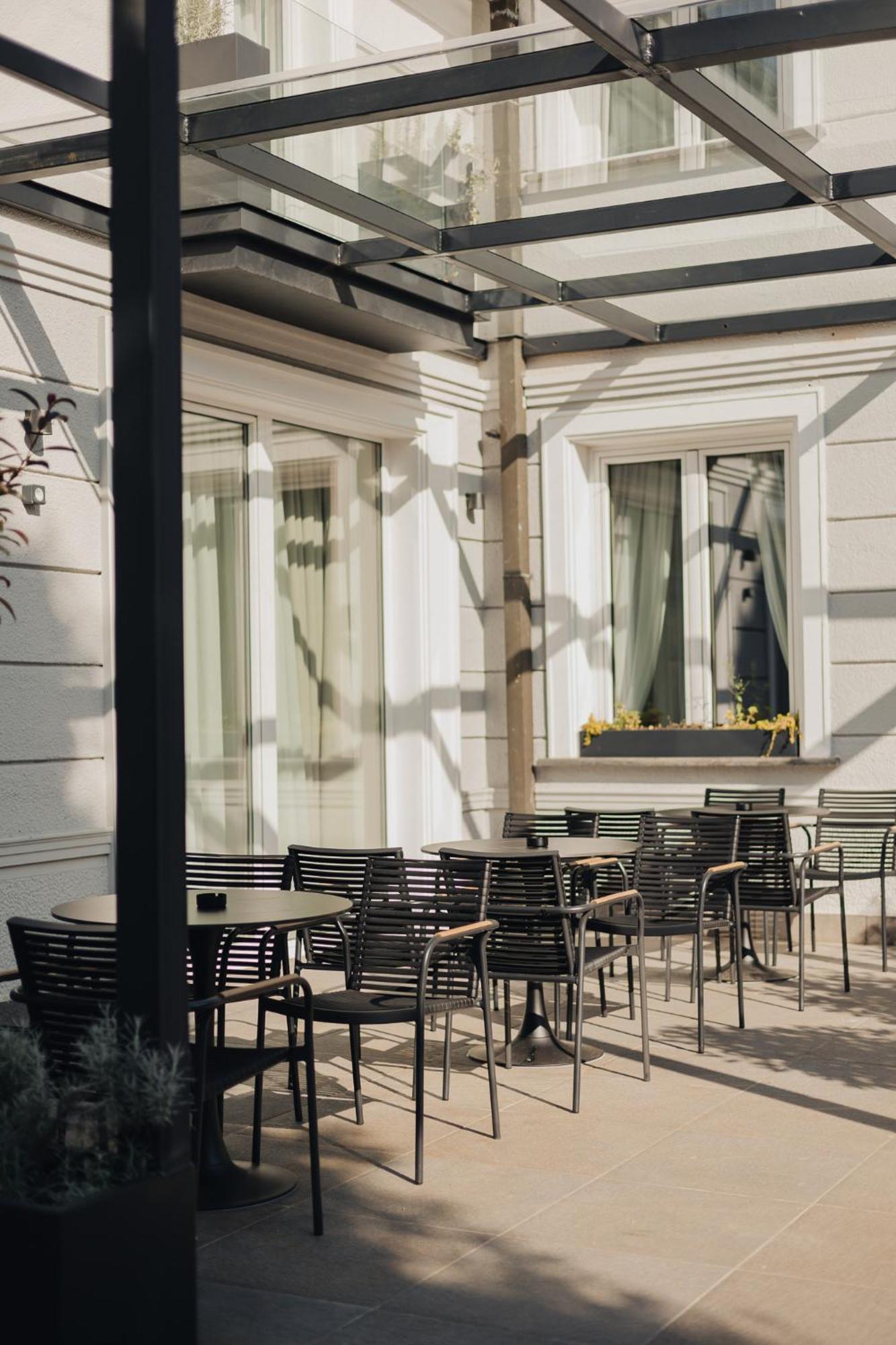 Hotel Flaneur Belgrad Exteriör bild